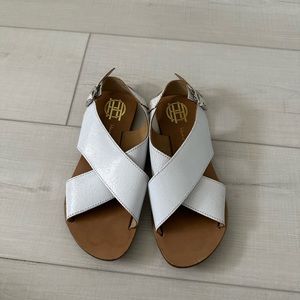House of Harlow sandal